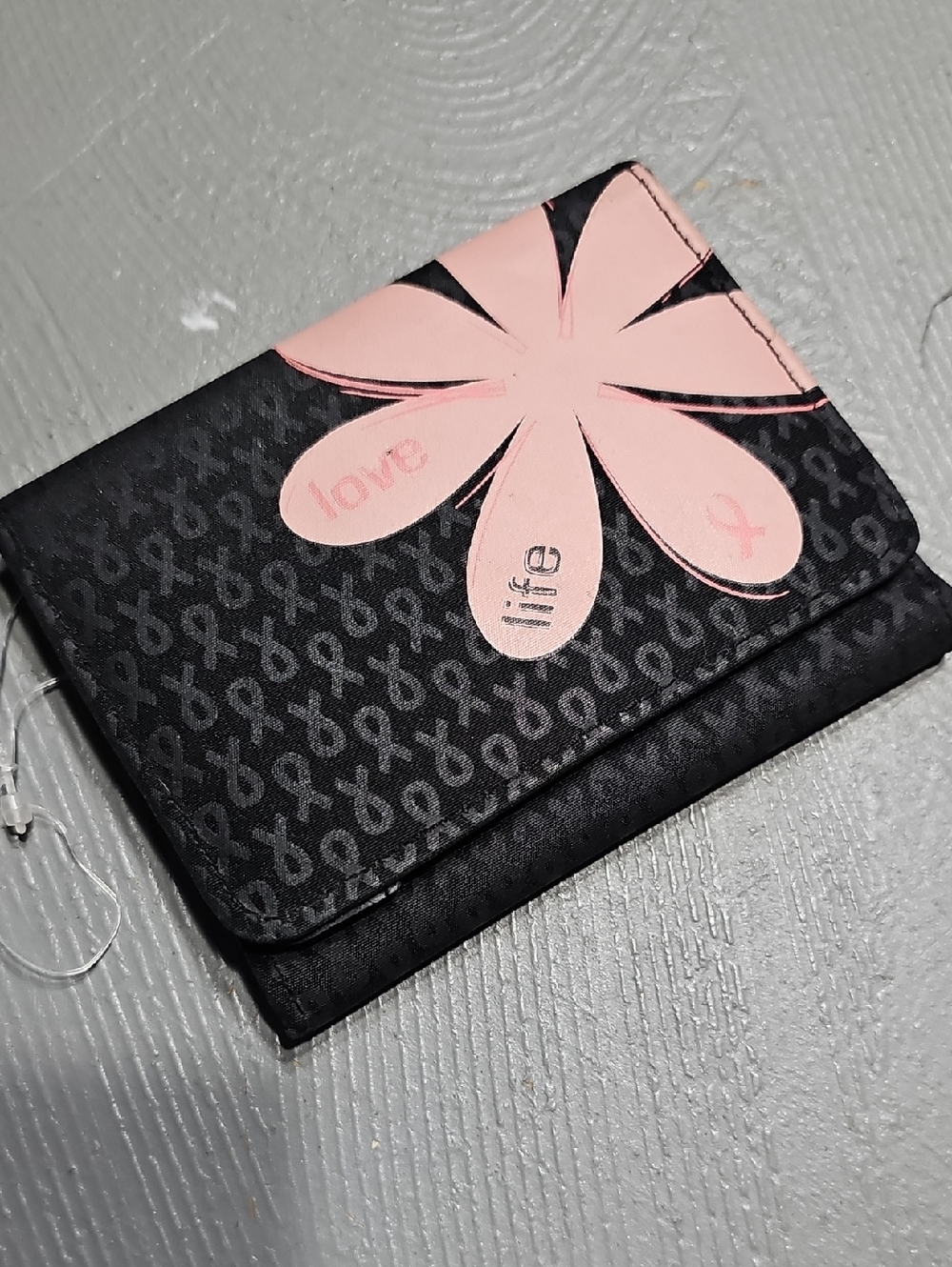 Womens Trifold Breast Cancer Awareness Wallet Black Pink Floral Ribbon